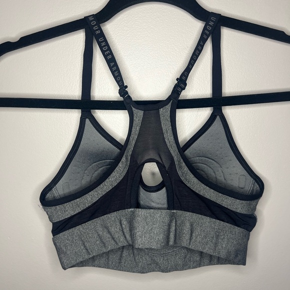 UNDERARMOUR SPORTS BRA - Picture 2 of 2